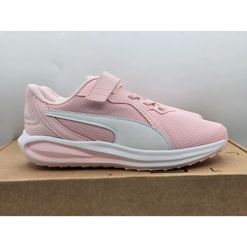 NEW Puma Children's‎ Twitch Runner Sneakers - Color Pink/White - Size 3 Child